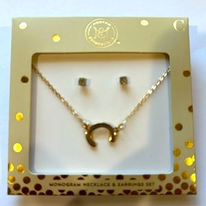 Modern Expressions monogram necklace & Earrings Set Letter